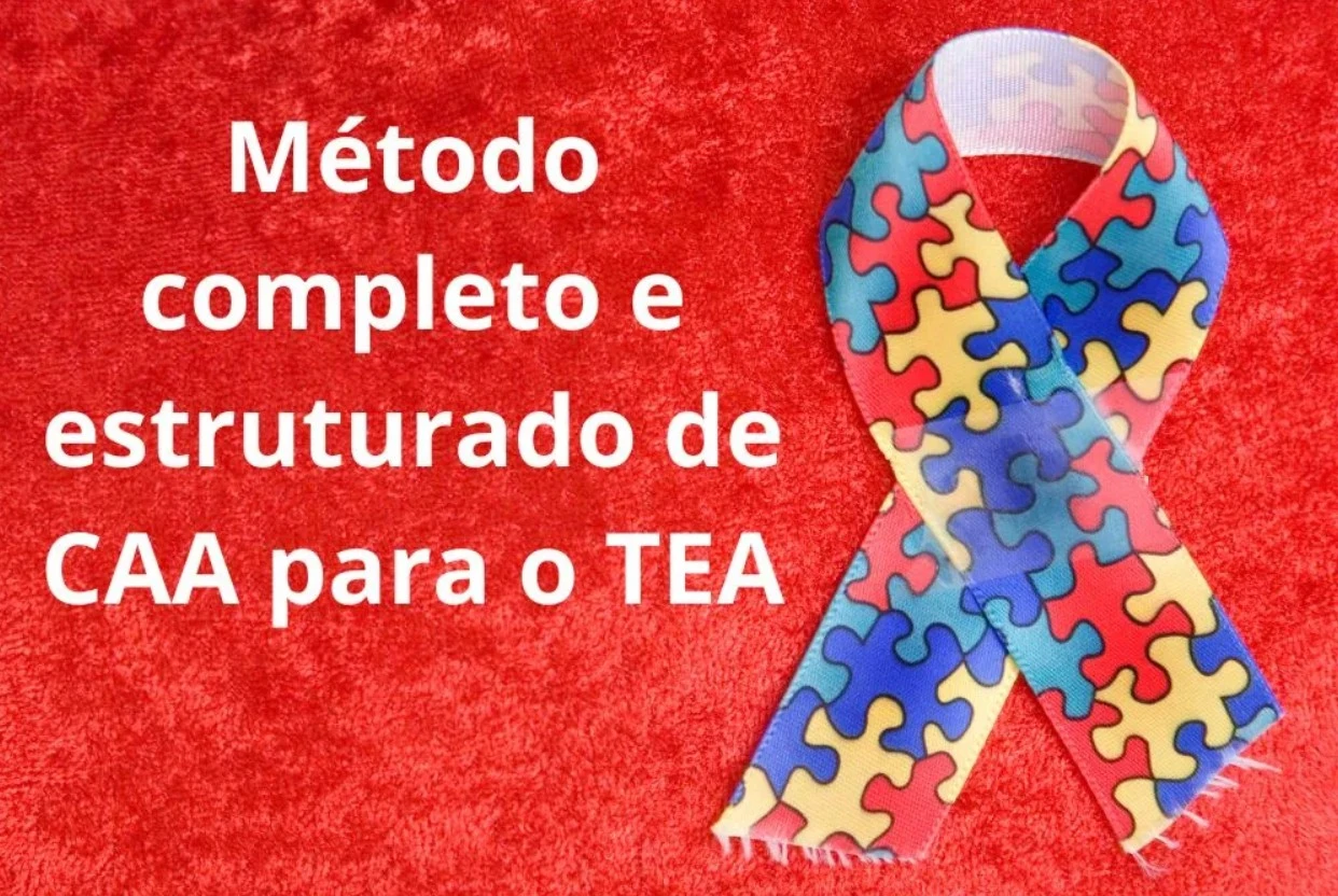 Laço colorido com peças de quebra-cabeça representando o autismo — Método completo e estruturado de CAA para o TEA